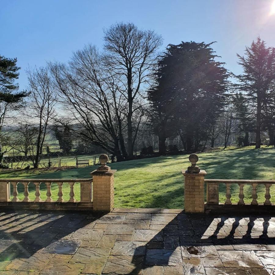 Country Manor House With Indoor Pool And Hot Tub Villa Rochester  Exterior photo